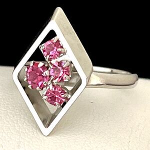 Vintage 1960s Cocktail Ring Mid Century Modern Pink Rhinestone Silver Tone - 4I